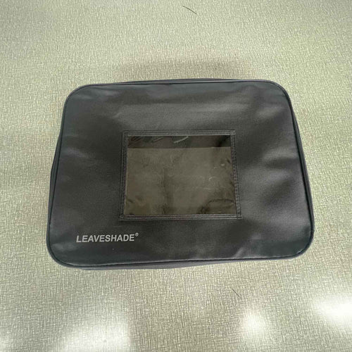 LEAVESHADE Sacks or bags for the transportation or storage of materials in bulk